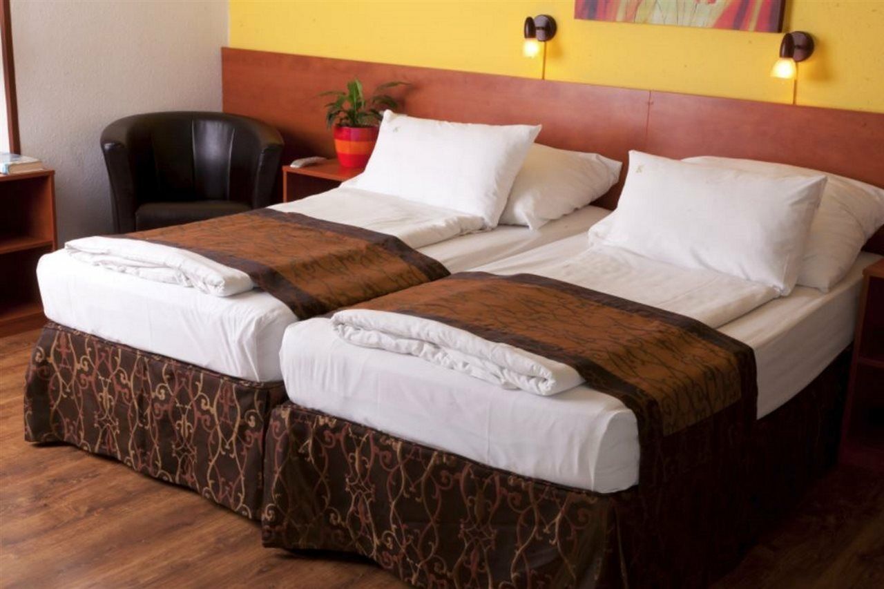 Hostel Equity Point